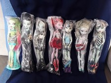 7 Poupées MONSTER HIGH 2010 MATTEL