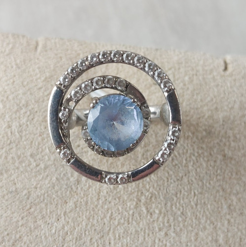 Très belle bague aigue - belle,