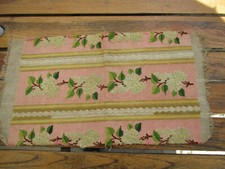 Morceau de tapisserie fait