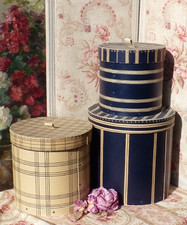 TRIO de BOITES à CHAPEAUX