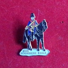 Pin's pins  GENDARMERIE