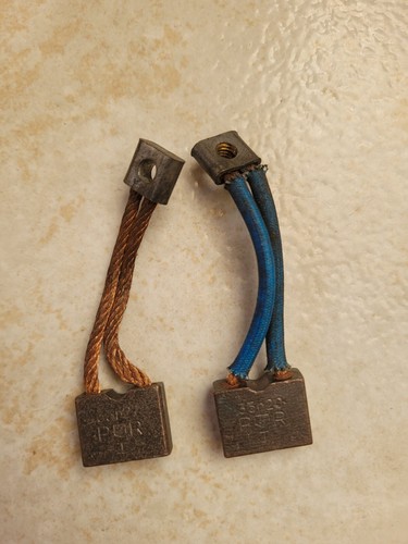 Charbons dynamo psx32 - charbons, psx32-33