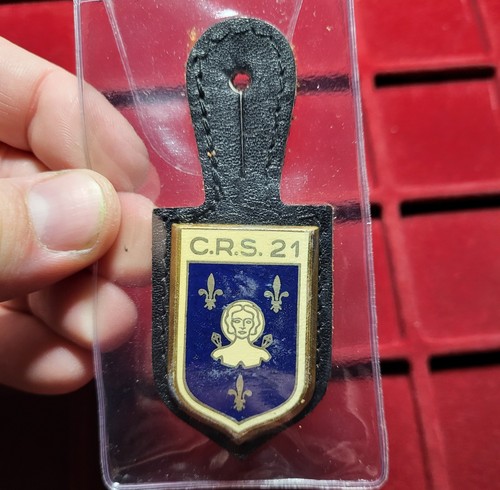 128 pucelle insigne - #128-3, /