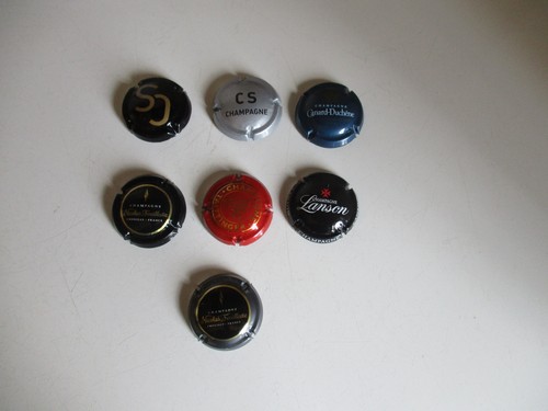 Lot capsules de bouteille - de,