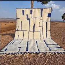 Grand tapis à carreaux Beni Ourain : tapis marocain en laine sur mesure