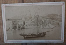 Photo « cabinet » Papier albuminé Menton la vieille ville vers 1880