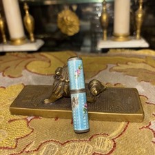 ancien flacon de parfum en