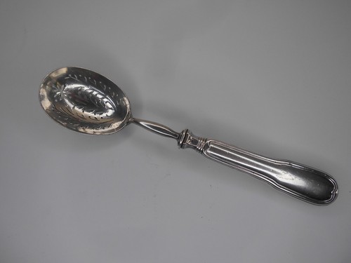 Cuillère saupoudreuse
