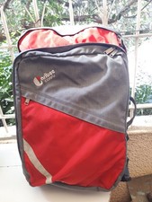 Caribee Travel Backpack  Grand Sac à dos/ voyage couleur gris et rouge 