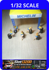 6 figurines pin-up 1/32 avec