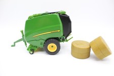 SIKU FARMER - 2465 - PRESSE A BALLES JOHN DEERE 990 RB MAXICUT DE 2013 - 1/32 -