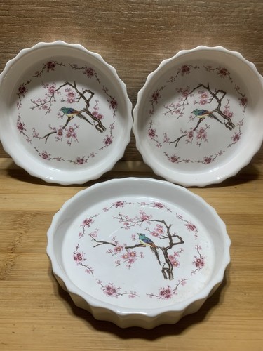 Trois ramequin porcelaine - en,