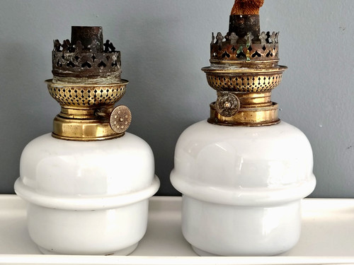 Anciennes lampes pétrole - anciennes, à