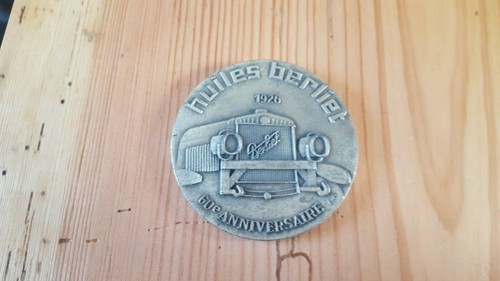 Medaille camion renault truck - medaille,