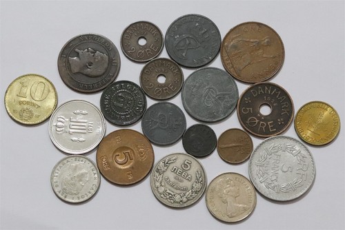 World old coins - 🧭,