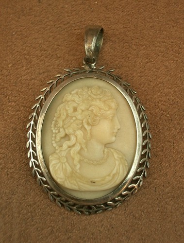 Ancien pendentif portrait - ancien,