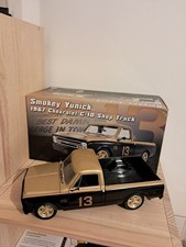 CHEVROLET C10 SMOKEY YUNICK