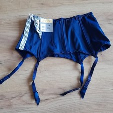 porte jarretelle serre taille