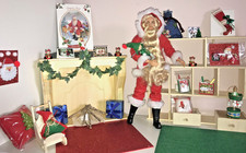 KEN MERLIN en ?  PERE Noël ? MEUBLES ? DECOR de  Noël ?  Accessoires MATTEL