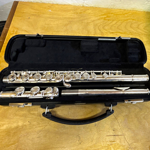 Yamaha concert flute - yamaha,