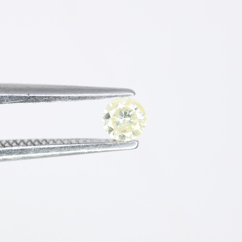 Diamant naturel jaune - , clair