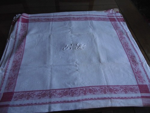 Serviette ancienne - /😉,