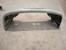 enjoliveur pare-choc avant