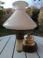 LAMPE A HUILE Hollandaise Asymétrique LAITON abat-jour verre + socle bois en TBE
