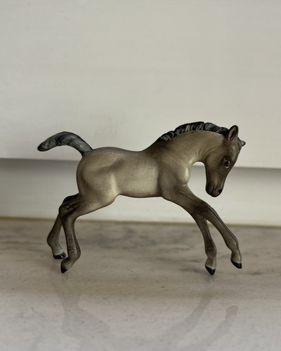 Breyer stablemate scrambling - breyer,