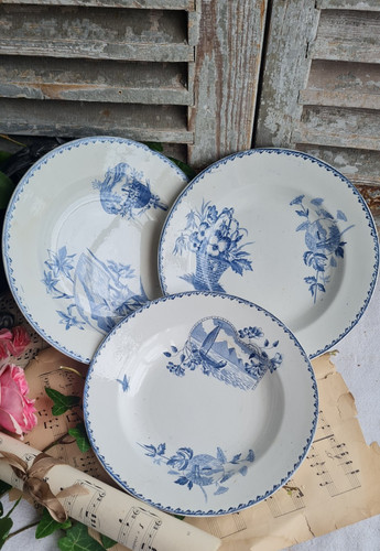 Anciennes assiettes creuses - anciennes,