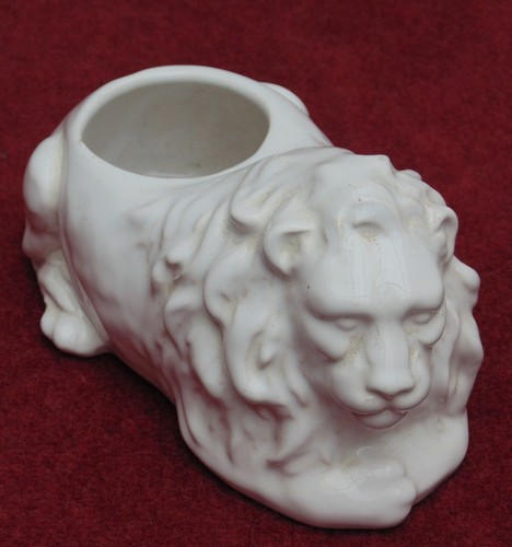 Rare ancien pot - a, crayon