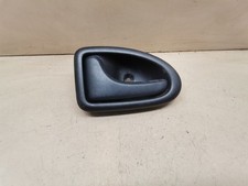 Poignee porte interieur gauche - interieur,