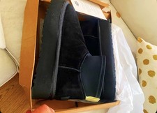 Ugg Mini Dipper Noir Taille 38 ( Boite et bottes Légèrement Abîmée)  