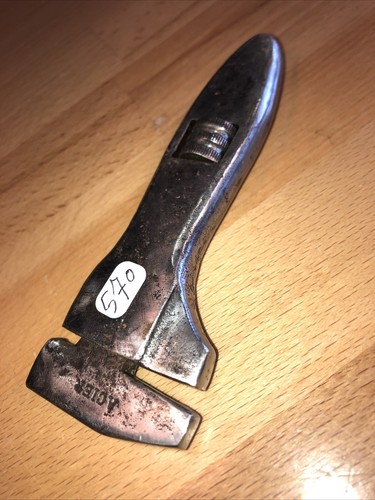 570 old tool - outil, ancien