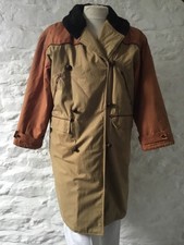 VESTE LONGUE DE LA MARQUE