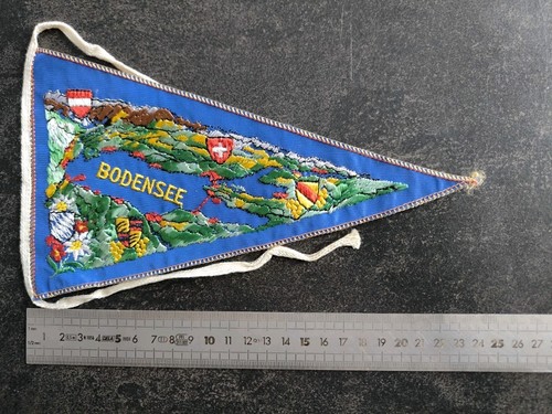 Ancien fanion touristique - ancien,