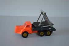 Ancien camion NOREV tracteur