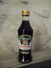Mignonnette bouteille Supercassis Liqueur creme de cassis Vedrenne 5 cl  pleine