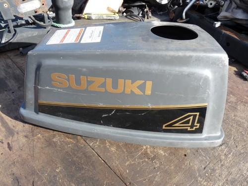 Capot moteur 4cv - suzuki, dt4