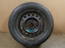 Nissan Almera Tino 15 " Pouce