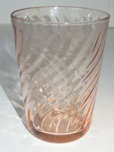 Verre teinté rosé décor - rosé,