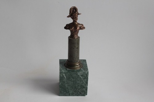 Buste femme bronze signé - buste,
