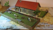 modélisme ferroviaire ho, décor bâtiment. Diorama, ferme et animaux.