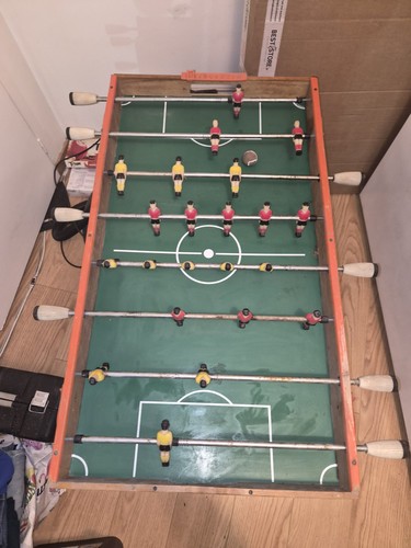 Baby foot table sur pieds - table,