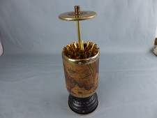 Ancien distributeur à