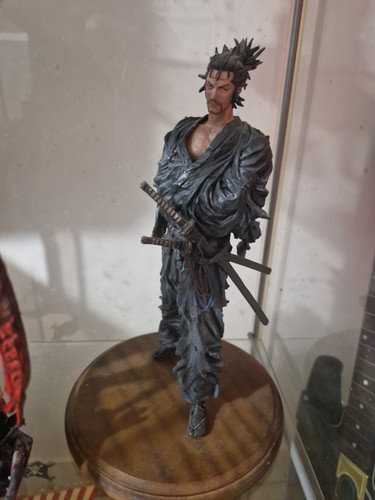 Figurine vagabond sculpture - figurine,