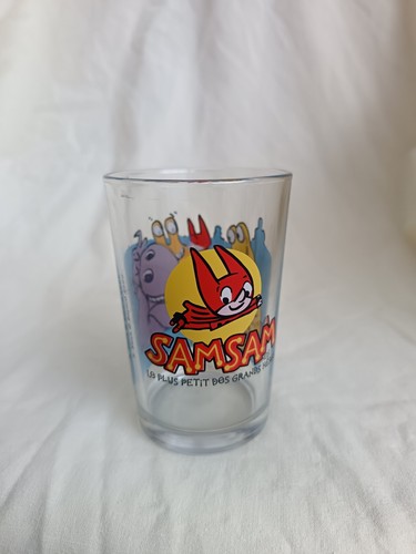 Verre samsam plus petit - plus, des