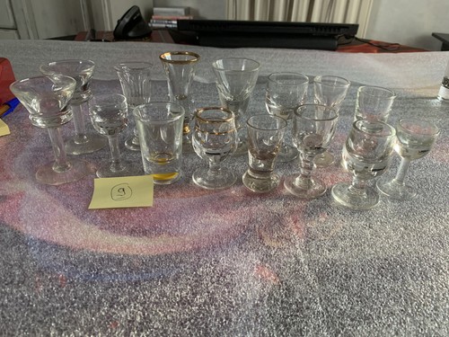 Lot verres liqueur - 15,
