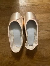 pointe shoes, suffolk