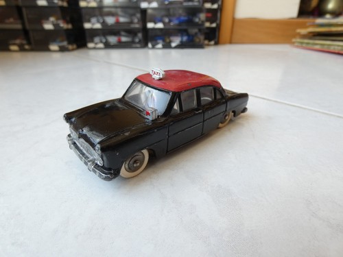 Simca ariane taxi dinky - 24,